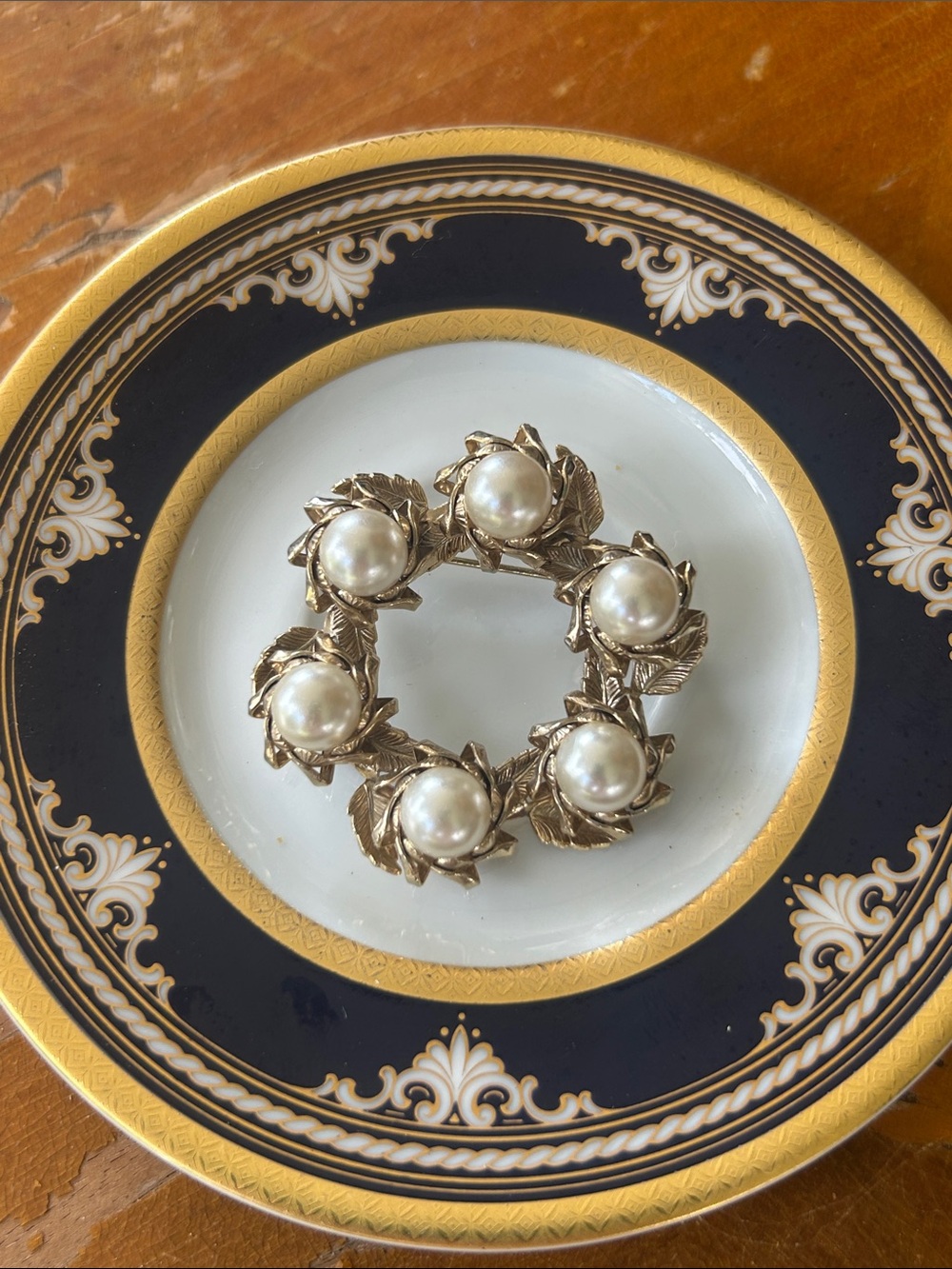 Vintage Faux Pearl Wreath Broom